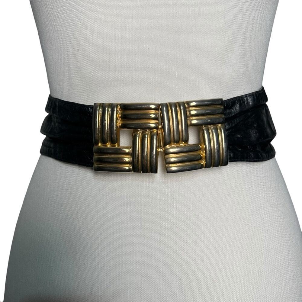 Maureen Elaine by Picadilly Square Leather Belt Metal Front Clasp Size Medium
